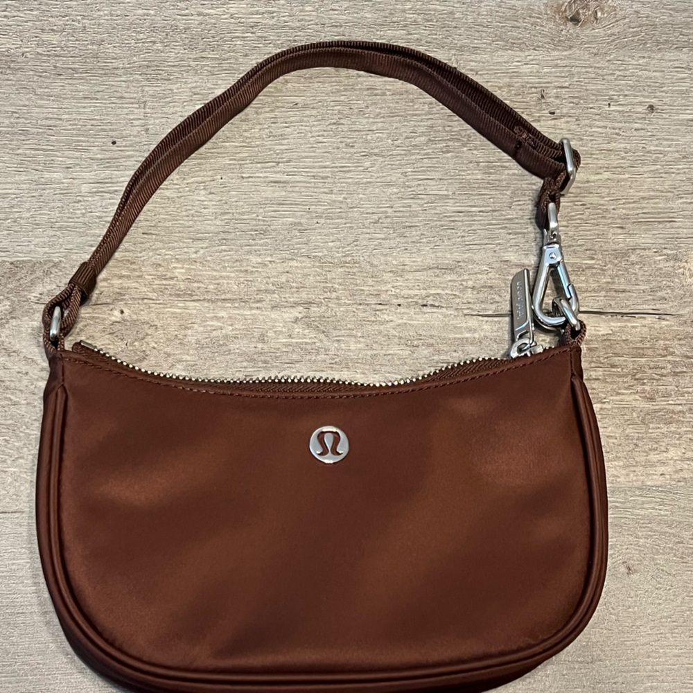 Lululemon City Essentials Mini Shoulder Bag